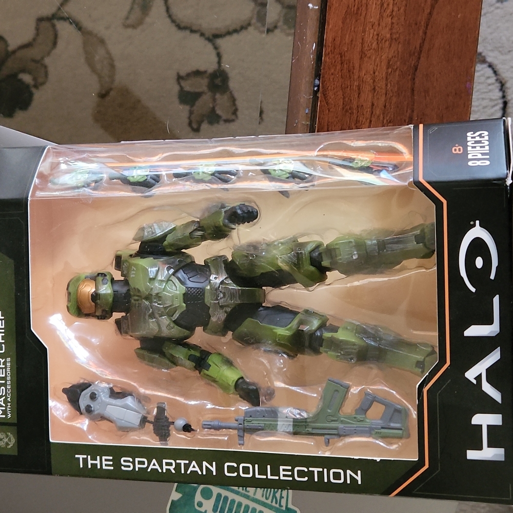 Halo Master Chief Figurine